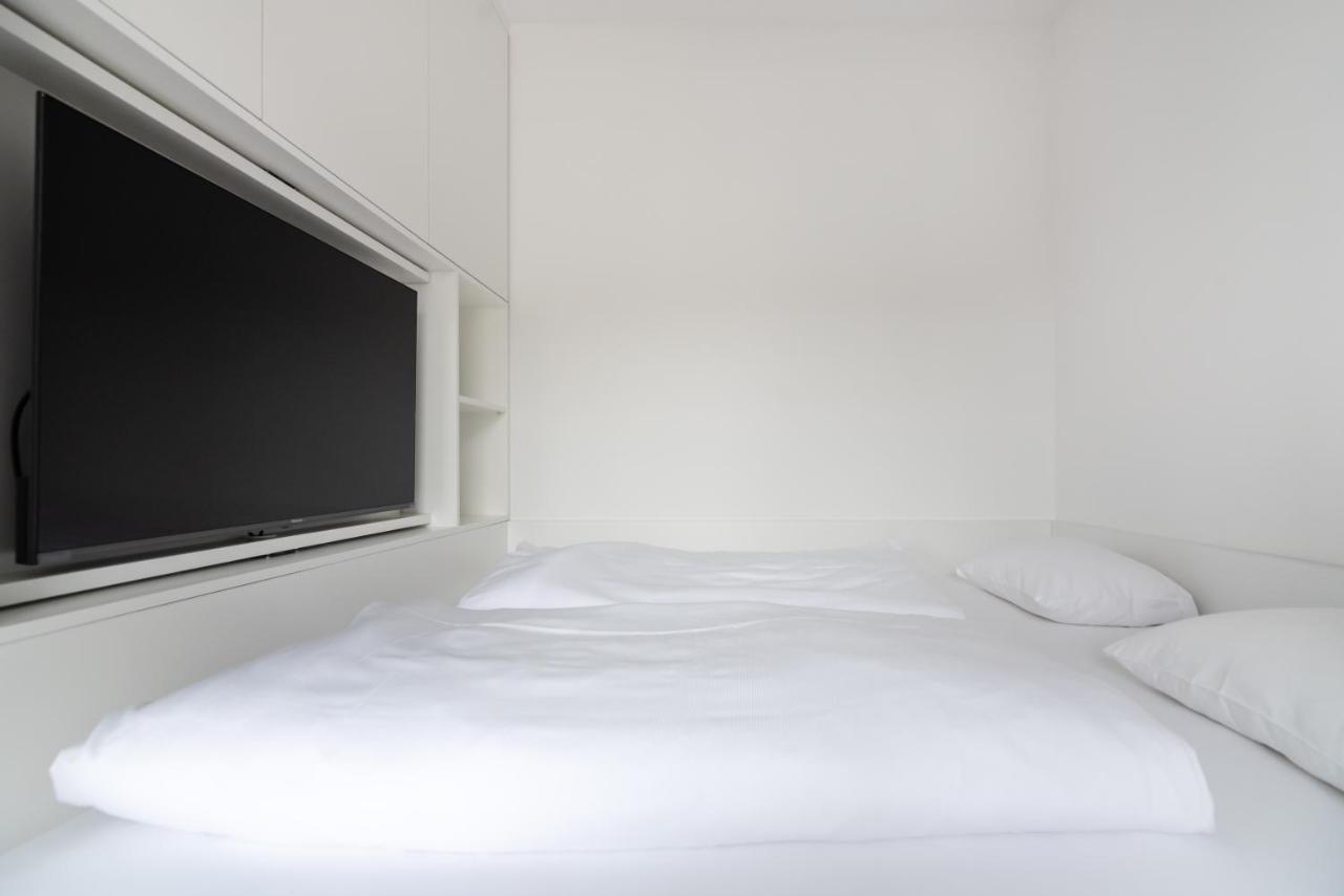 Ruhig, Hell Und Neu Mit Garage Apartman Bécs Kültér fotó
