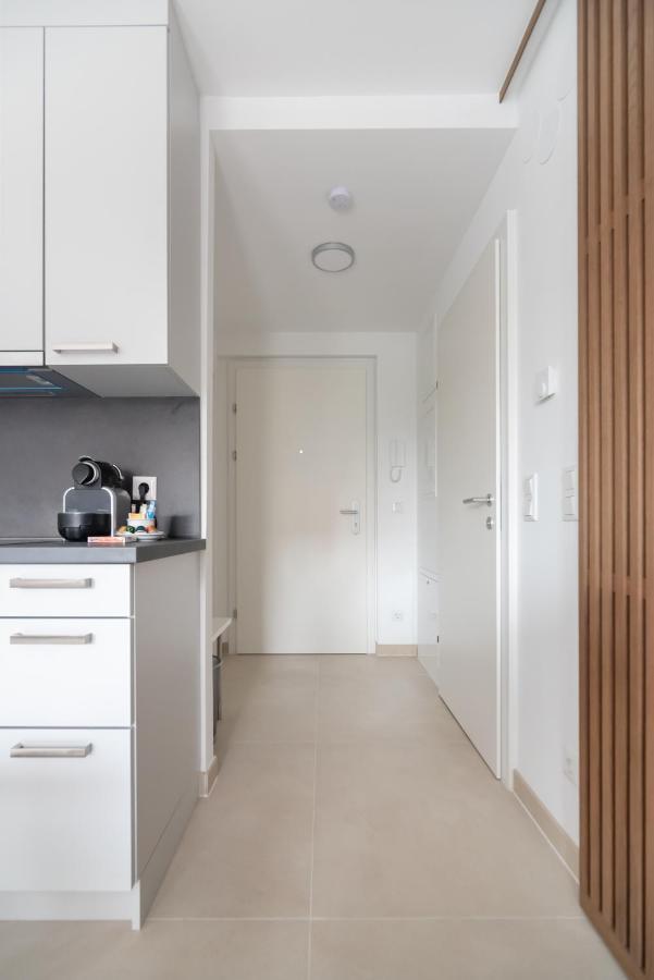 Ruhig, Hell Und Neu Mit Garage Apartman Bécs Kültér fotó