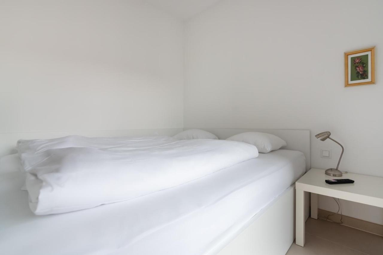 Ruhig, Hell Und Neu Mit Garage Apartman Bécs Kültér fotó