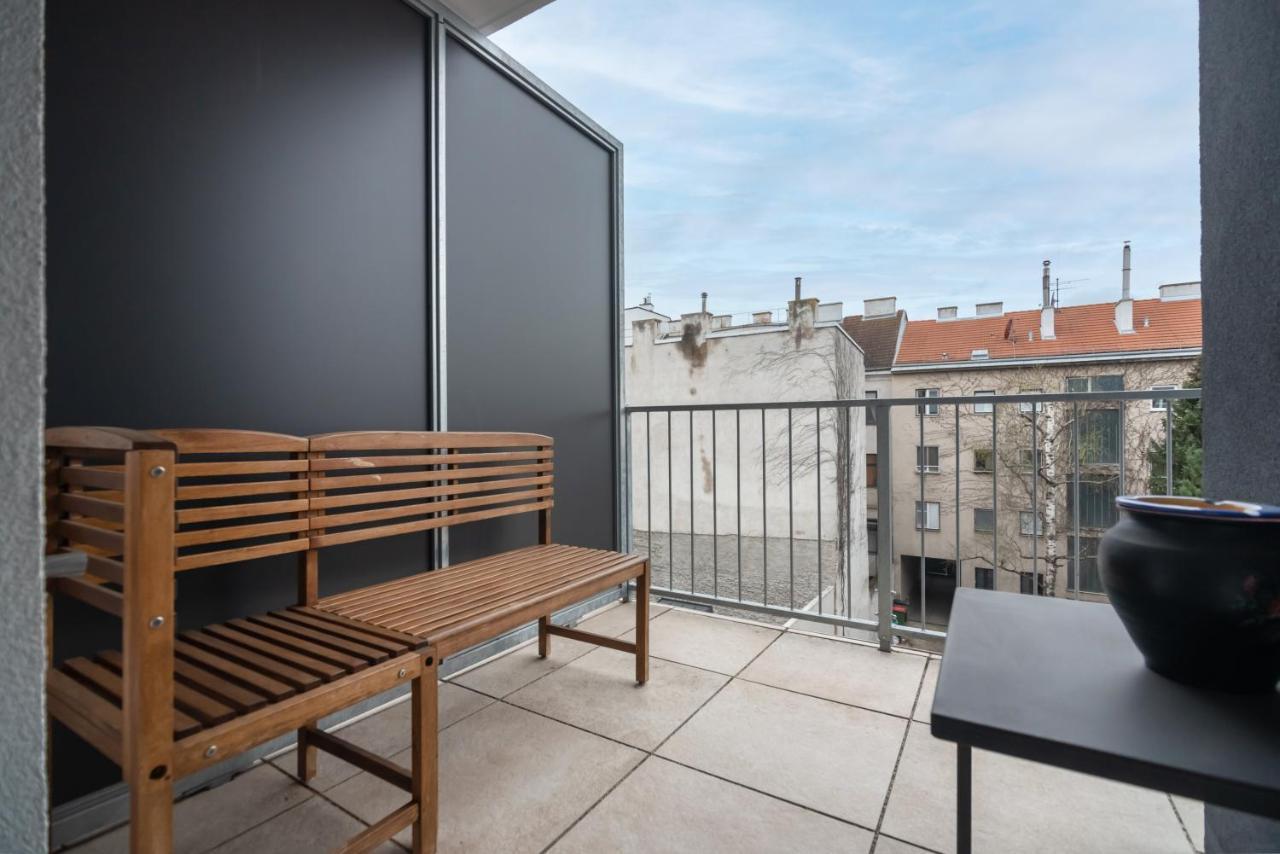 Ruhig, Hell Und Neu Mit Garage Apartman Bécs Kültér fotó